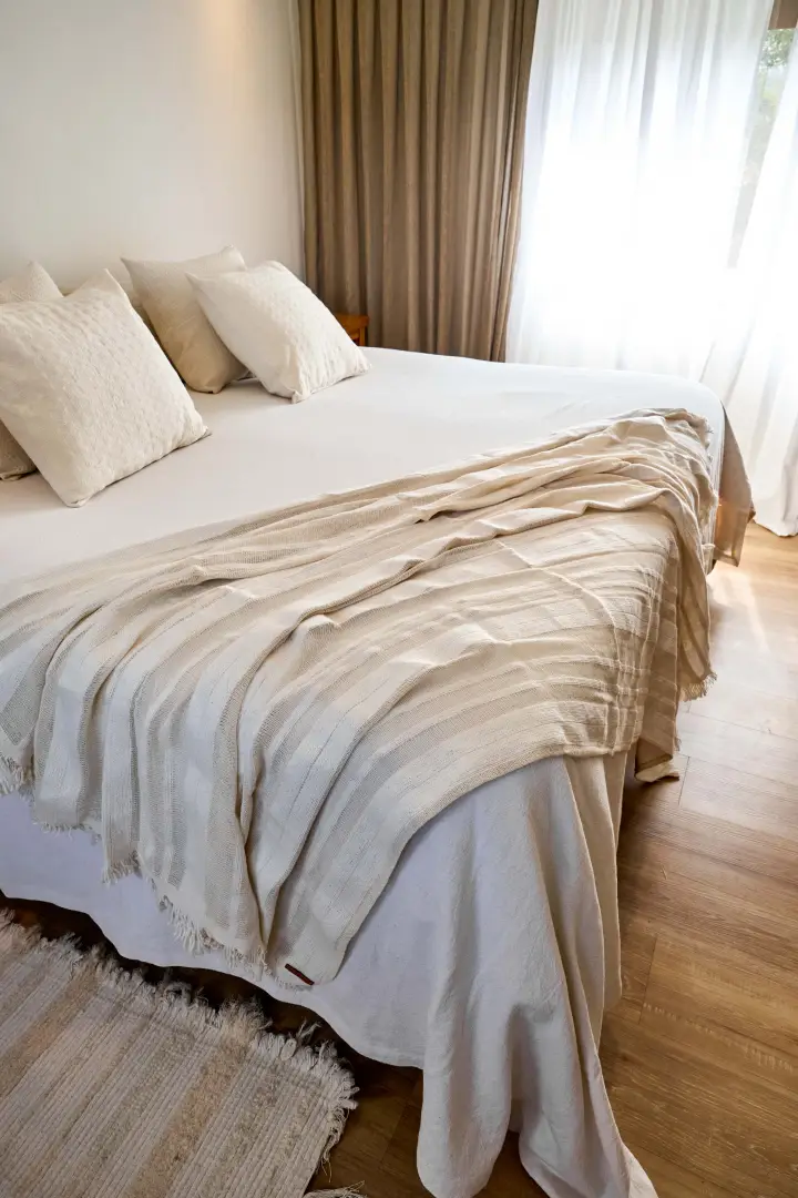 PIE DE CAMA VALDIVIA