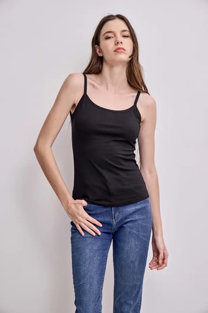 MUSCULOSA SARA