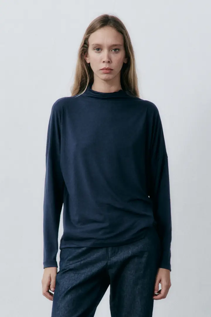 REMERA BUSTINZAH