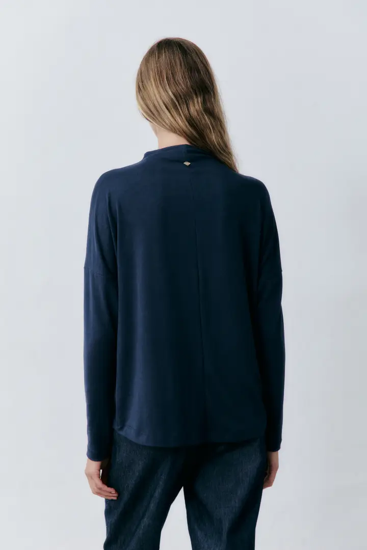 REMERA BUSTINZAH