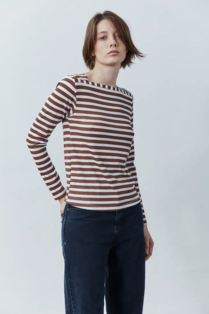 REMERA AROCENA