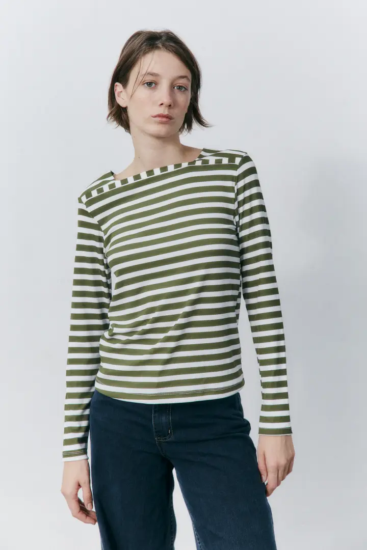 REMERA AROCENA