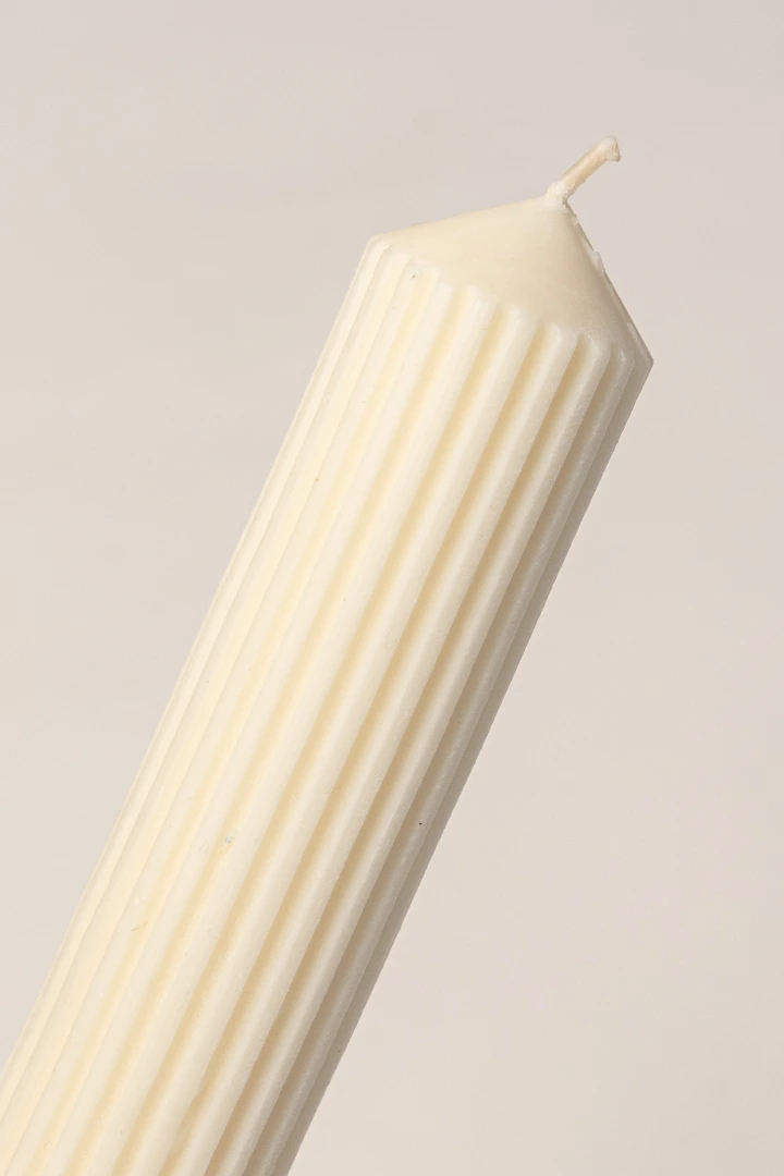 VELA RYB