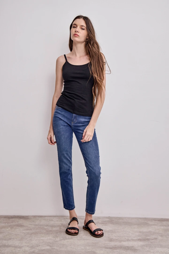 MUSCULOSA SARA