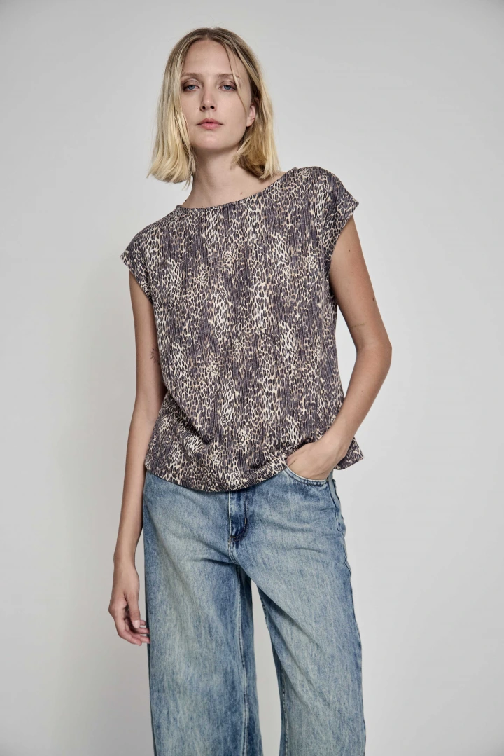 REMERA PEHUENIA