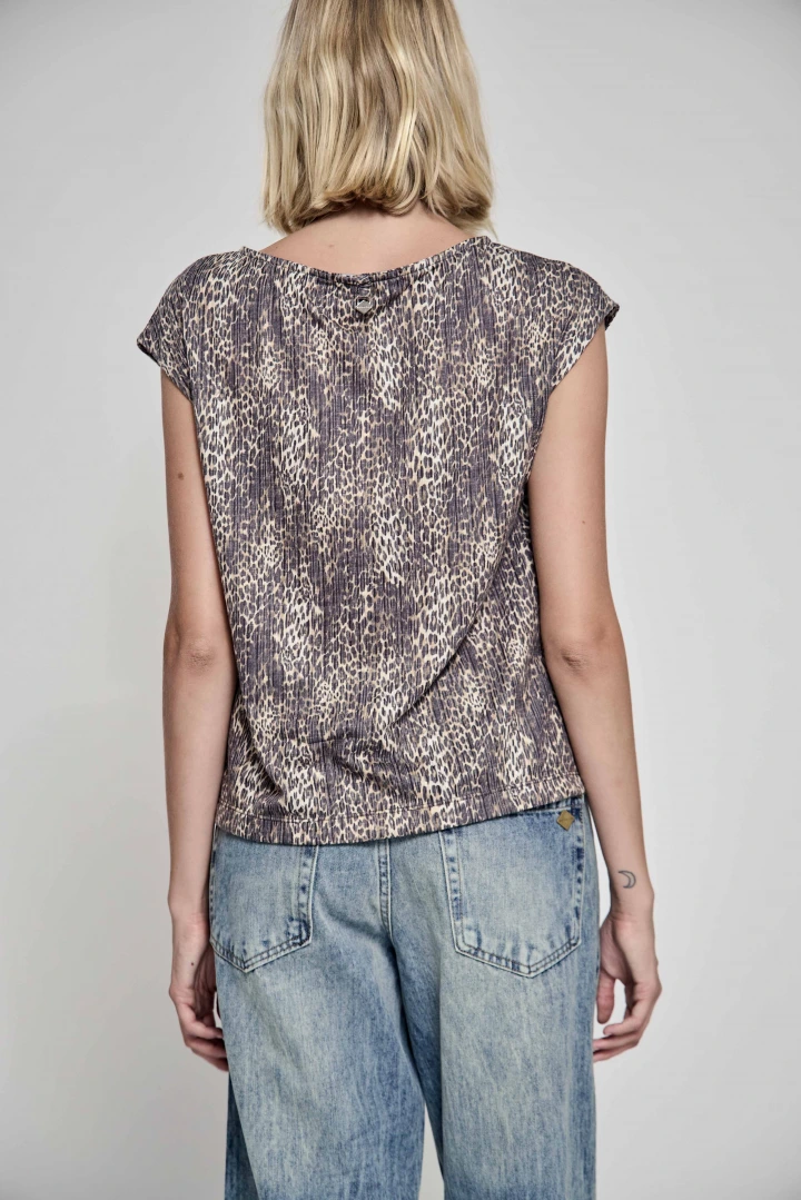 REMERA PEHUENIA