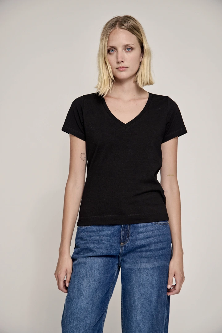 REMERA EMILIA
