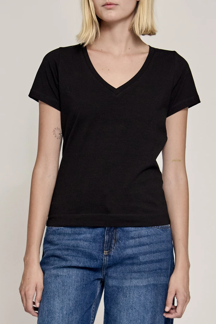 REMERA EMILIA