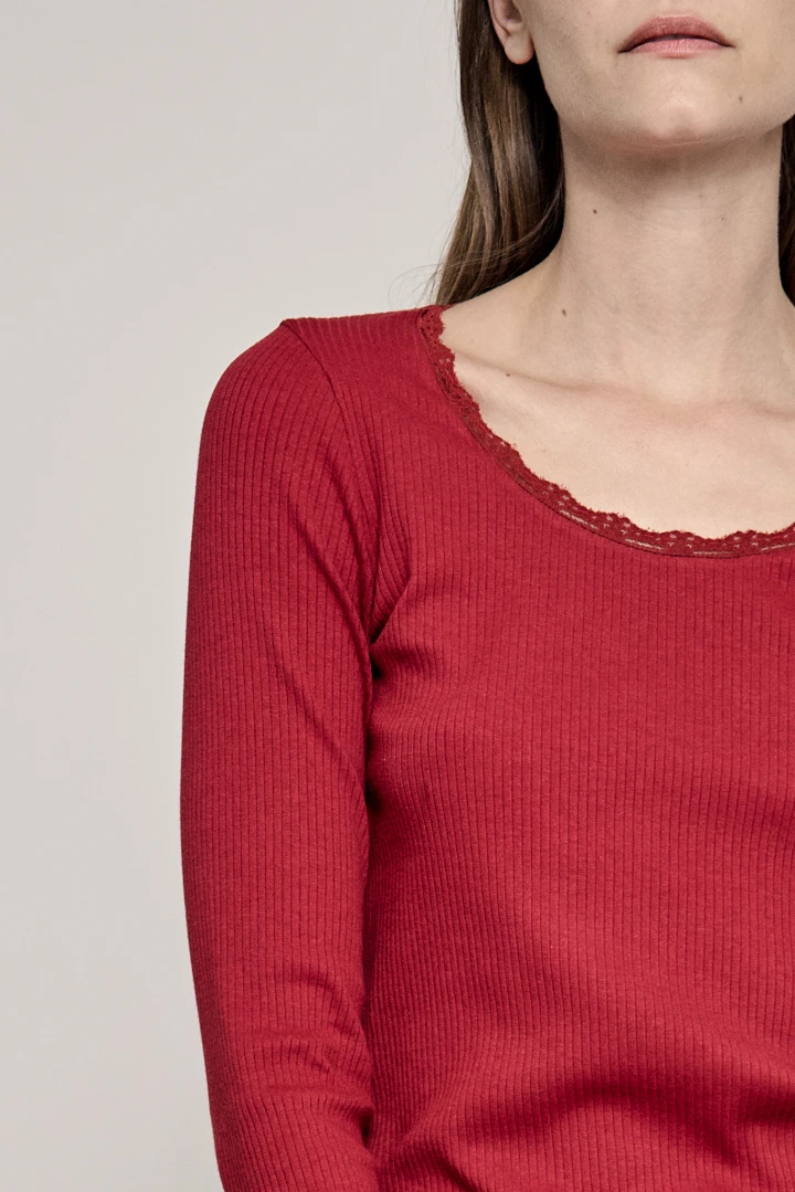 REMERA POMONA