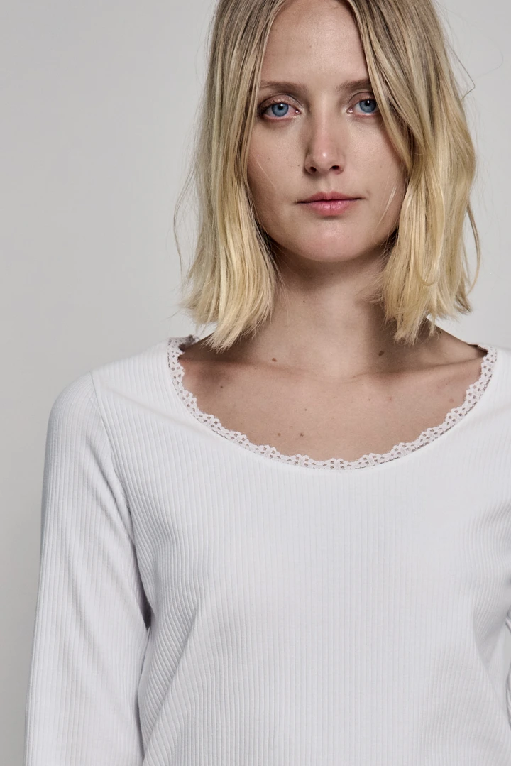 REMERA POMONA