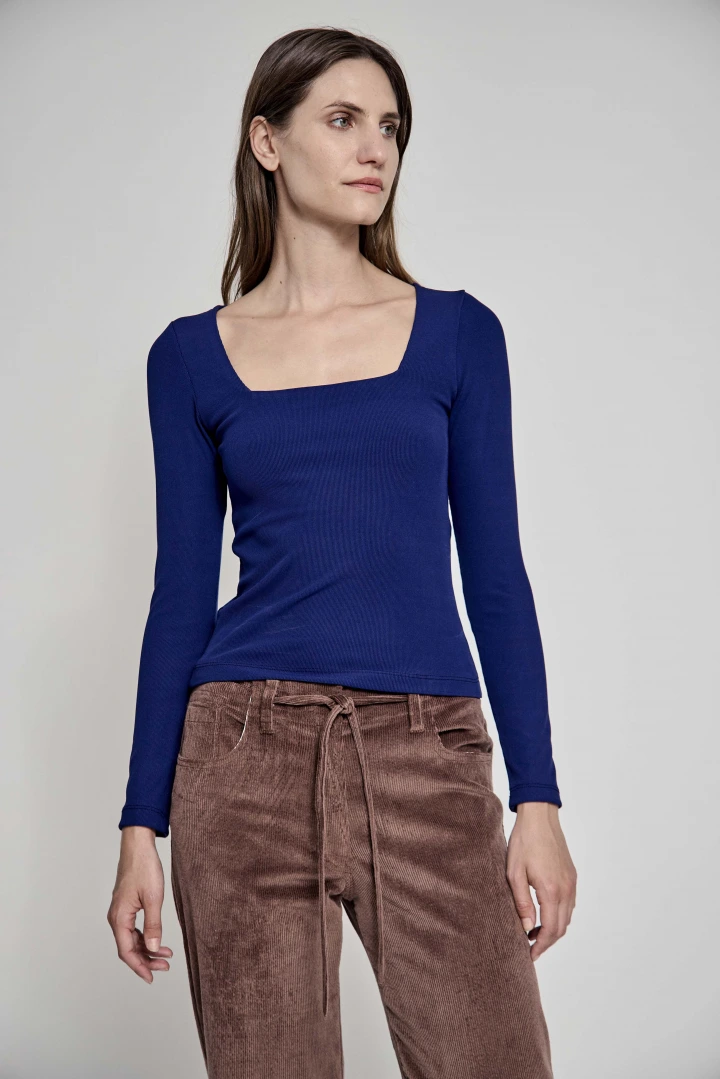 REMERA OLIVA