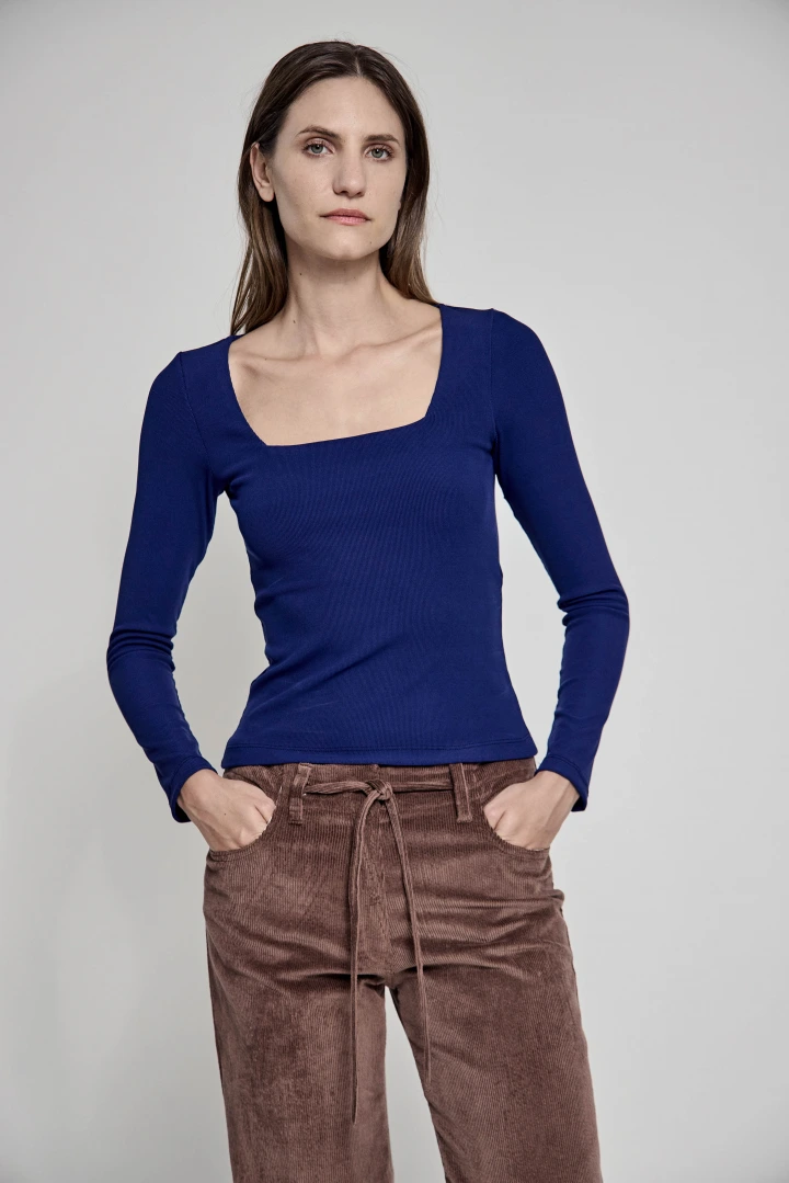 REMERA OLIVA