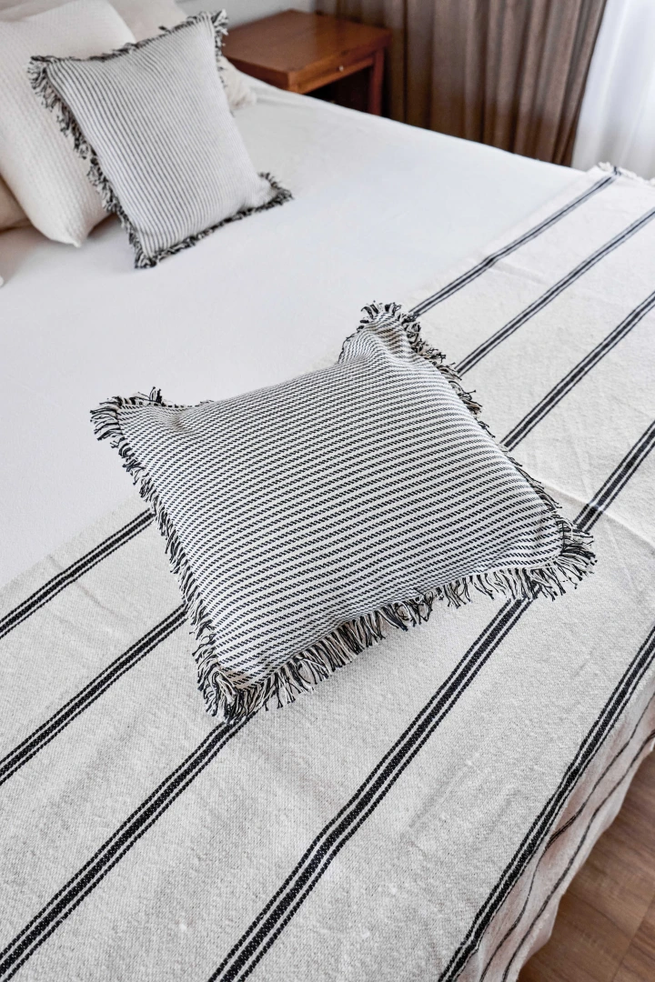 ALMOHADON LYON
