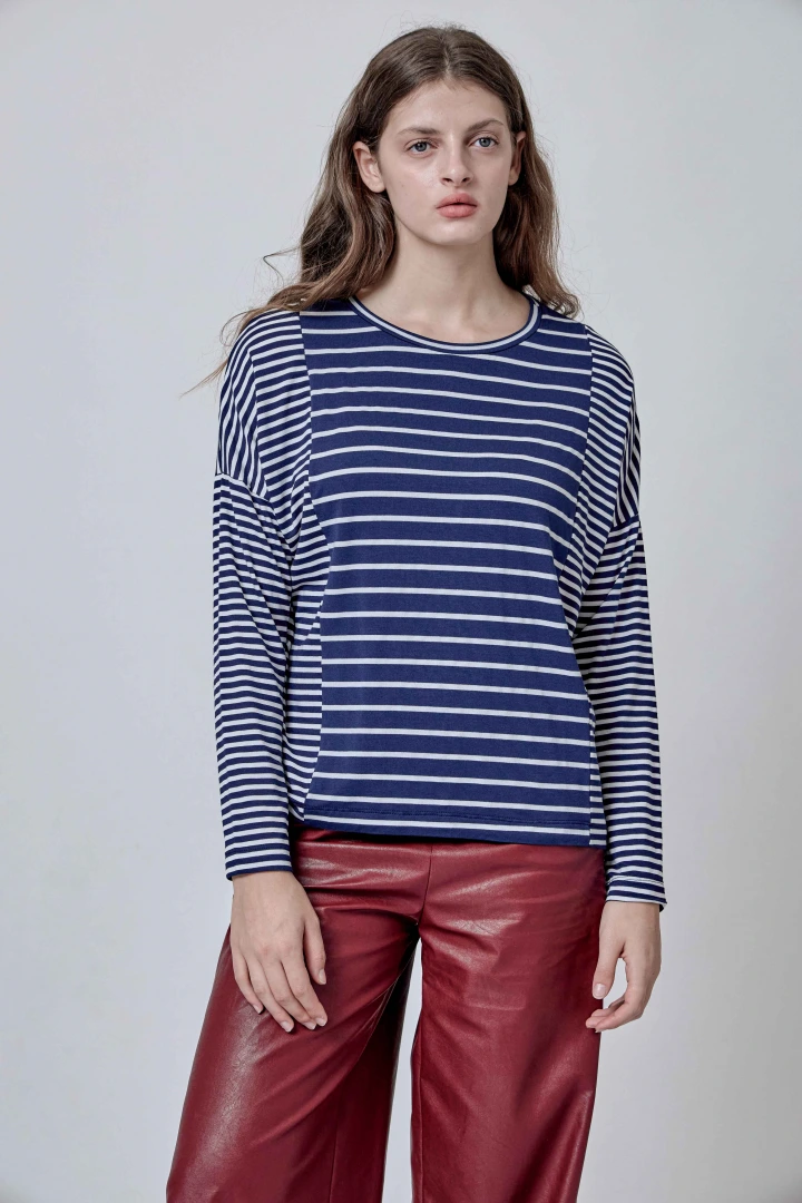 REMERA MORANTE