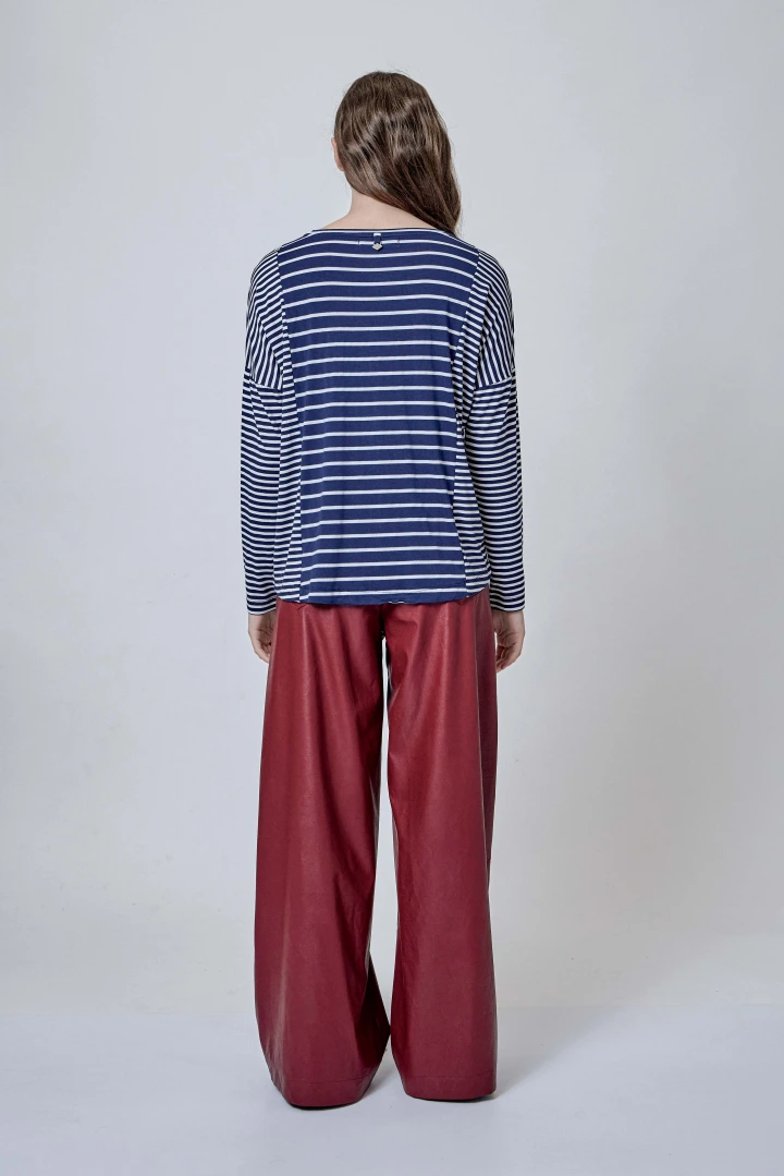 REMERA MORANTE
