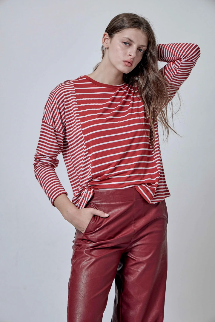 REMERA MORANTE