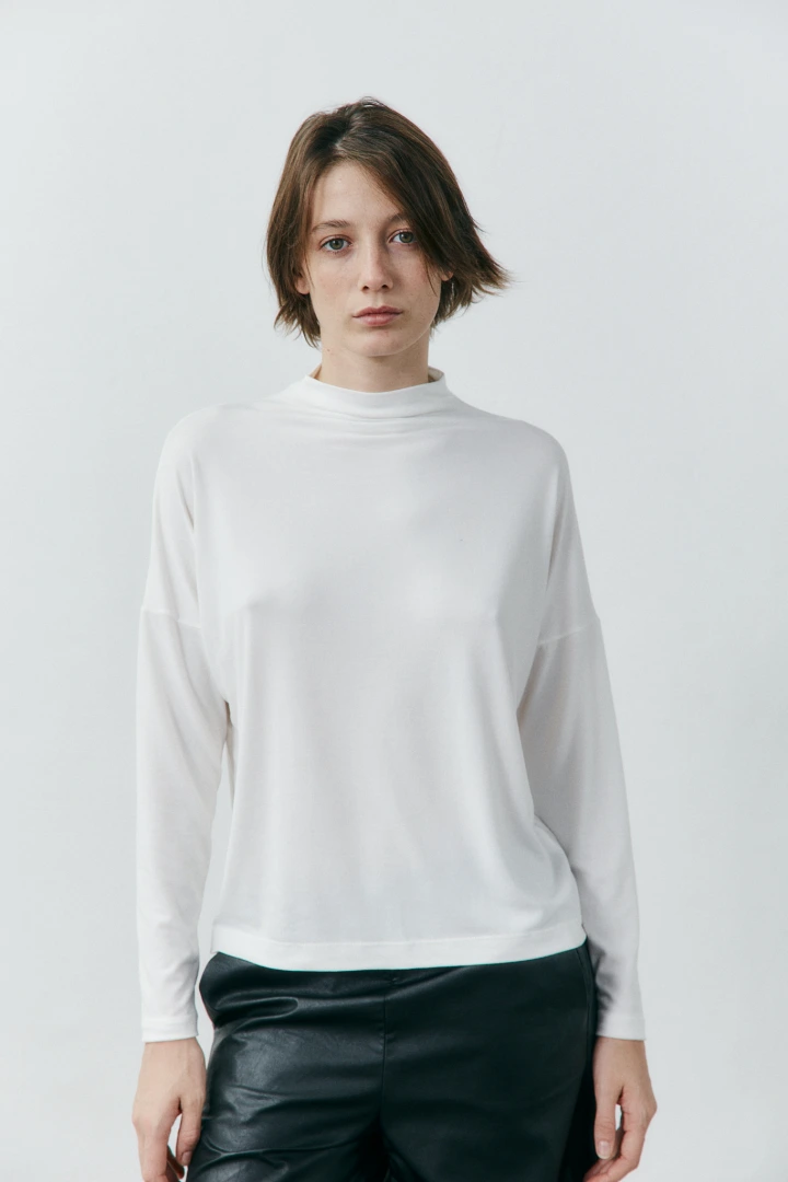 REMERA BUSTINZAH