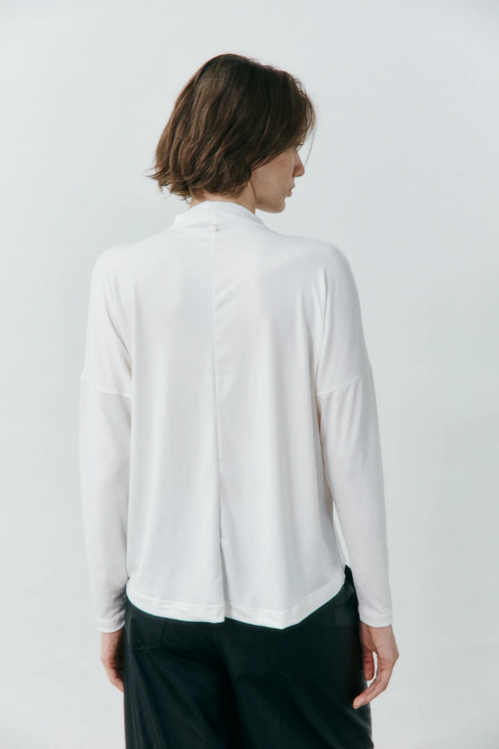 REMERA BUSTINZAH