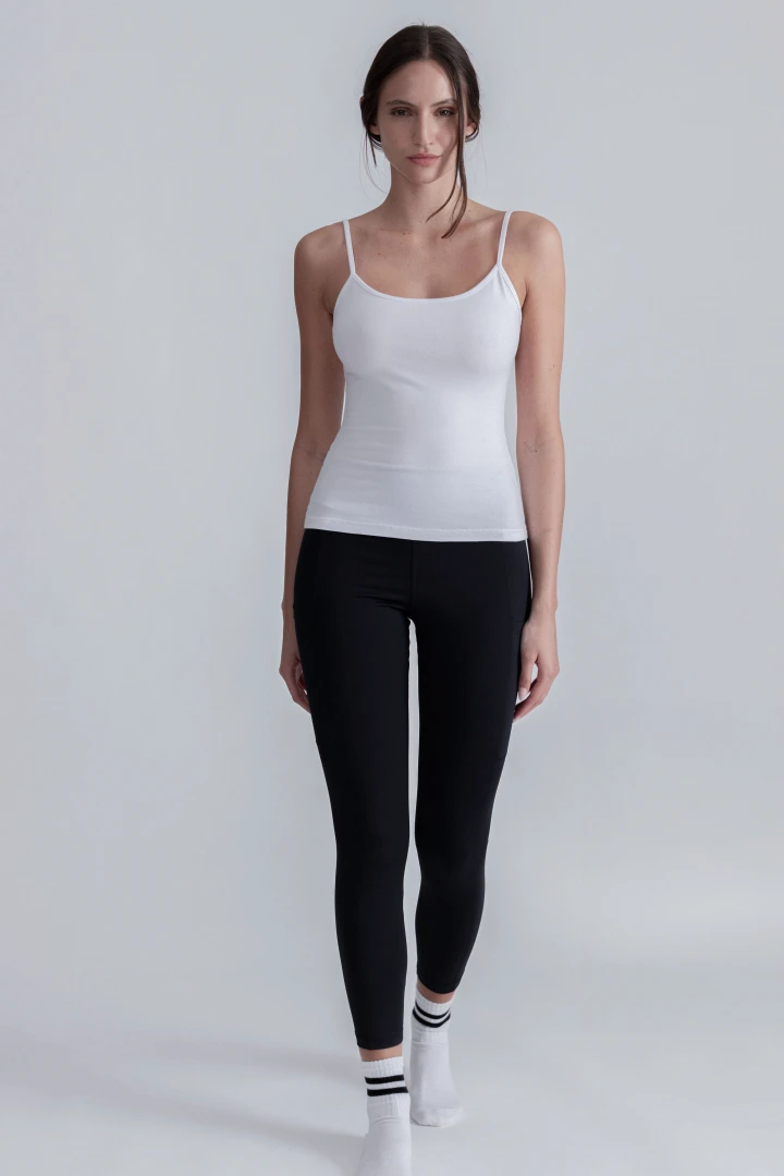 MUSCULOSA SARA
