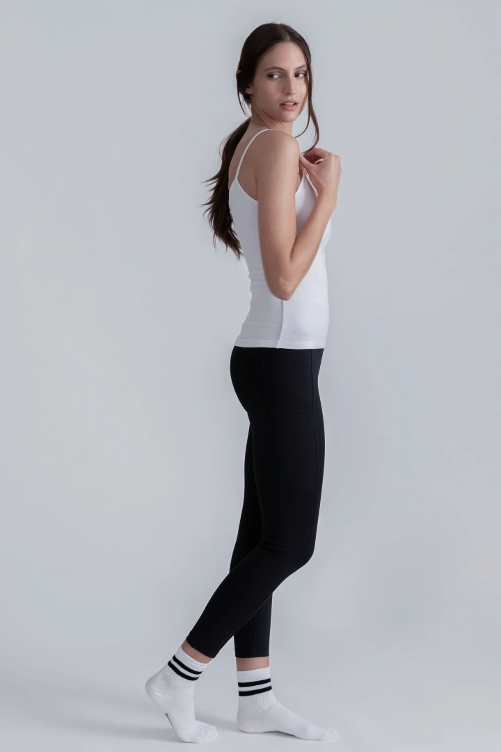MUSCULOSA SARA