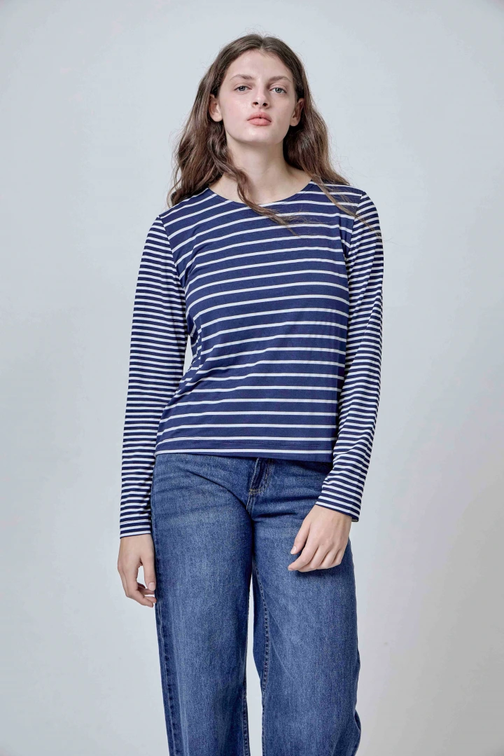 REMERA TOTORAL