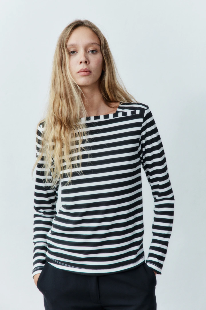 REMERA AROCENA