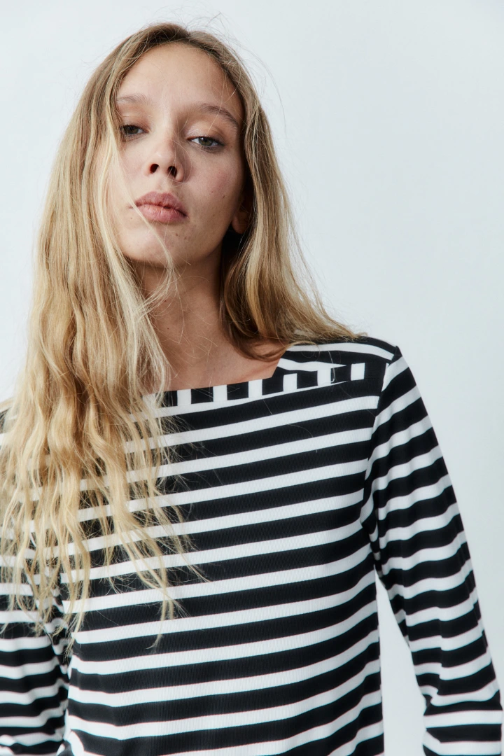 REMERA AROCENA
