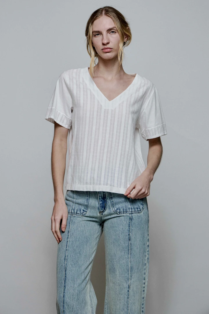 REMERA CLEO