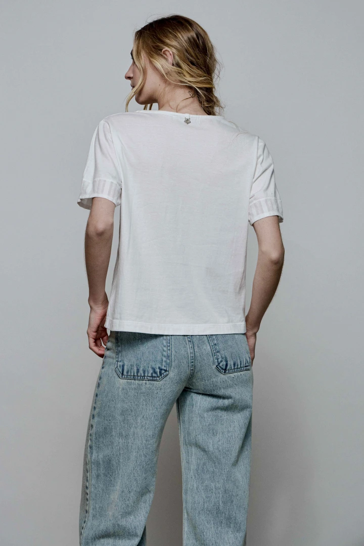 REMERA CLEO