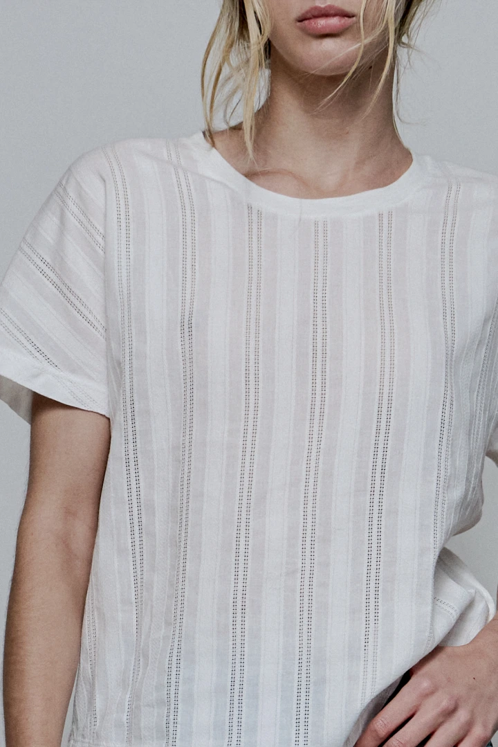 REMERA CLEO