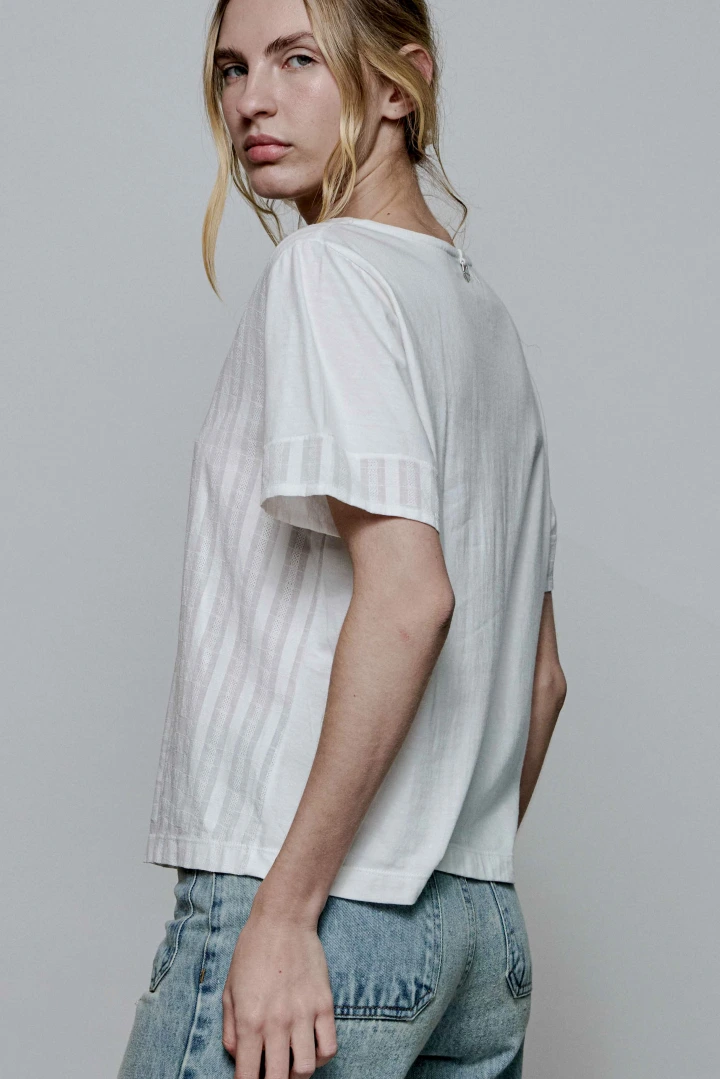 REMERA CLEO