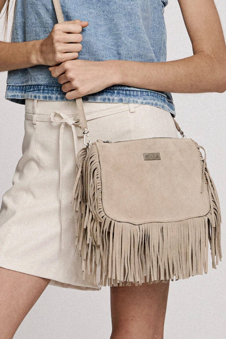 CARTERA DAKOTA