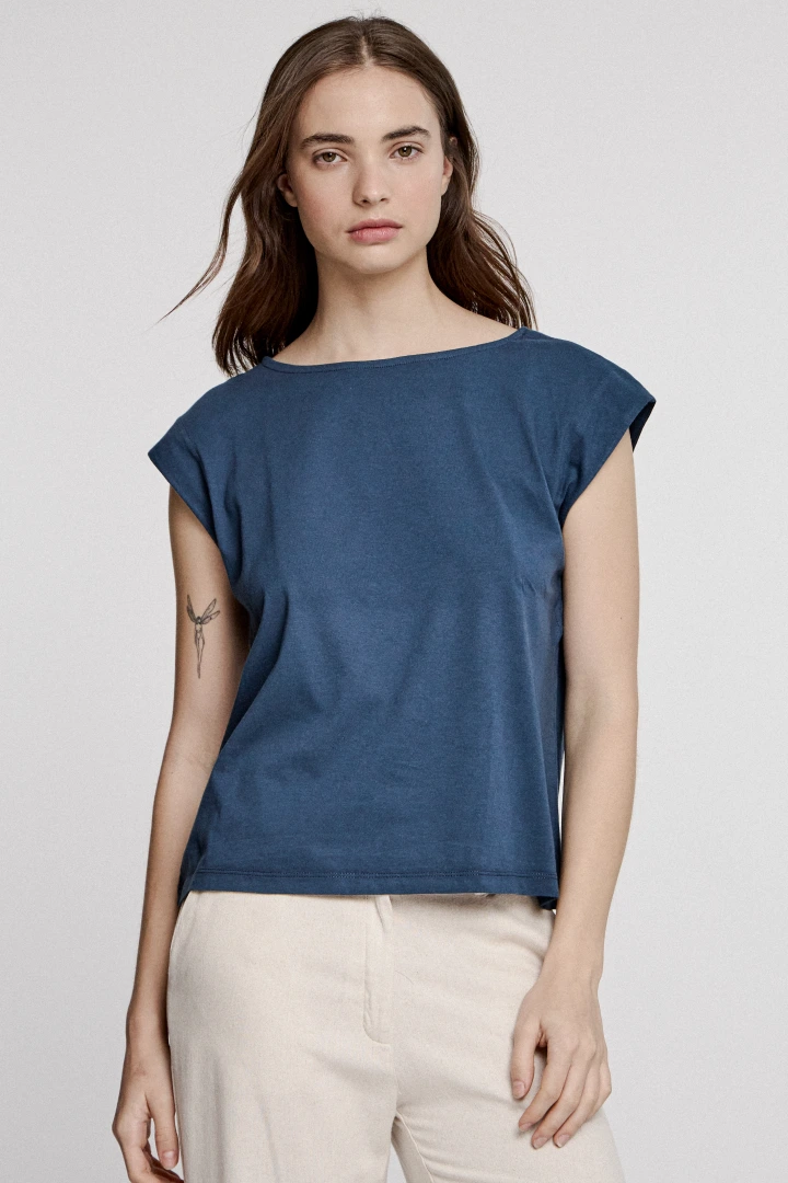 REMERA AZALEA
