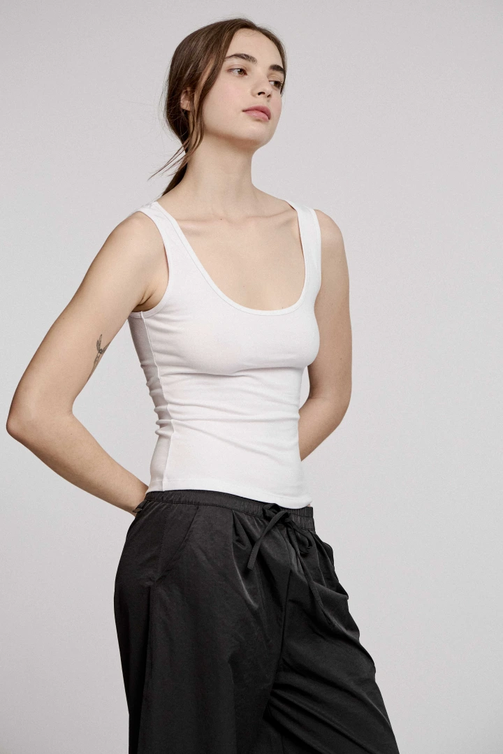 MUSCULOSA ELENA
