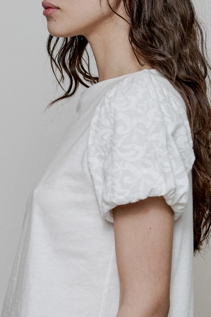 REMERA AGATHA