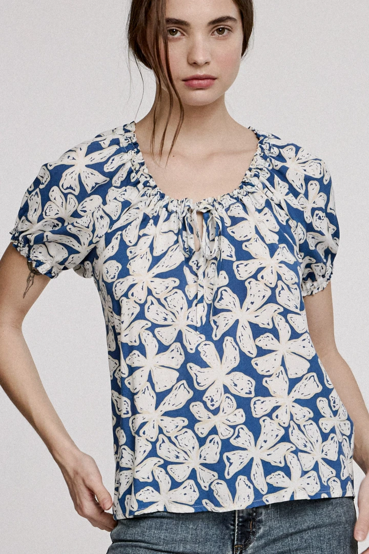 CAMISA LARA