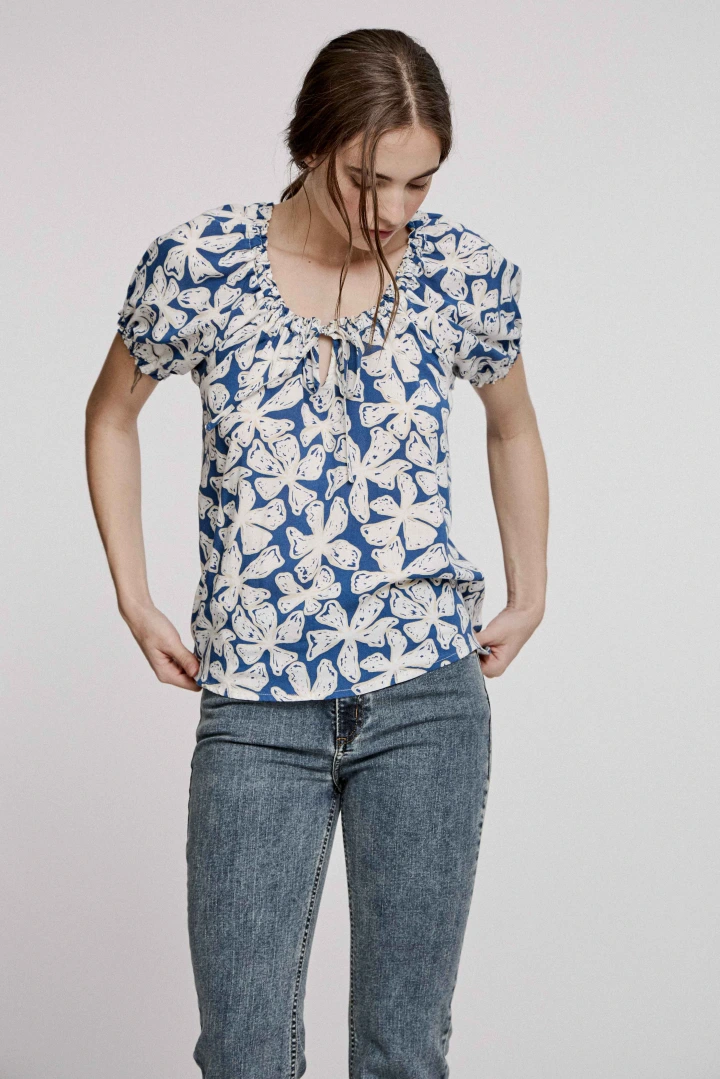 CAMISA LARA