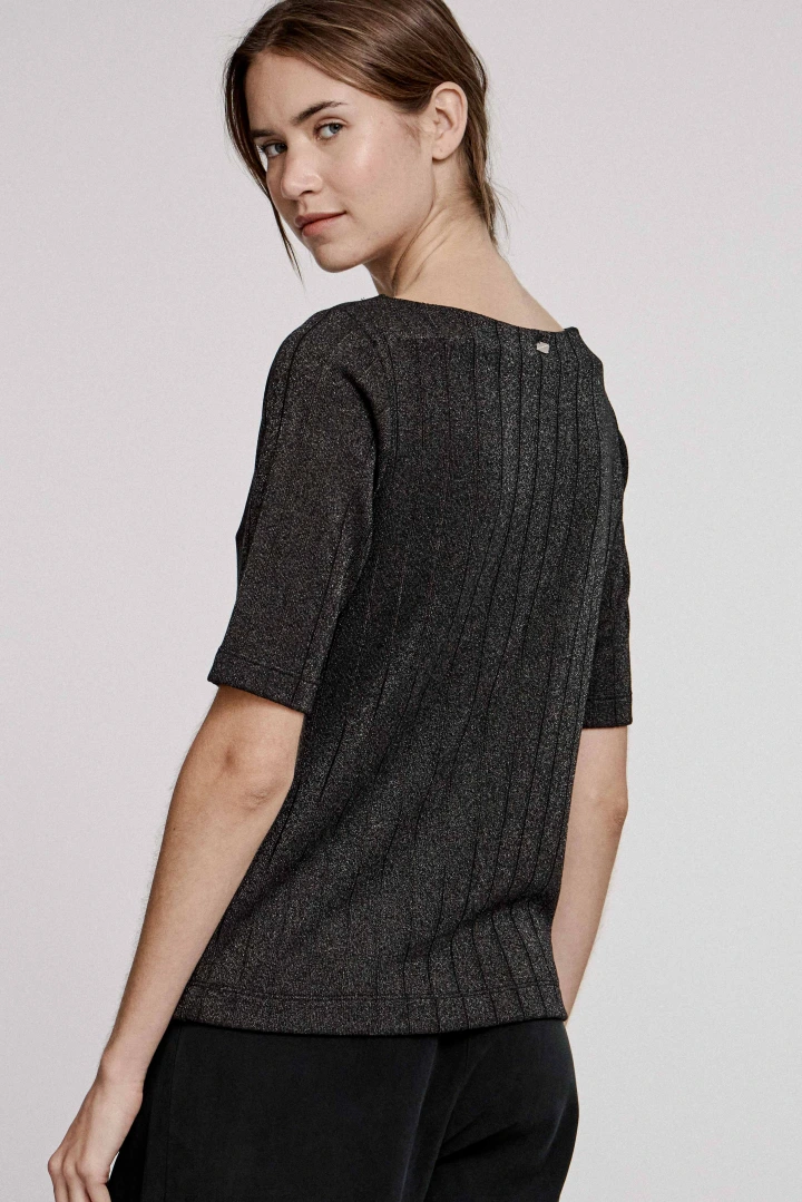 REMERA AISHA