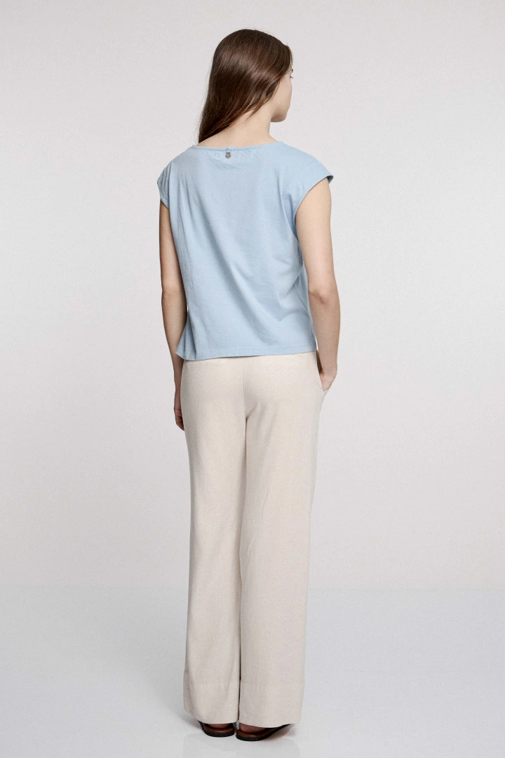 REMERA AZALEA