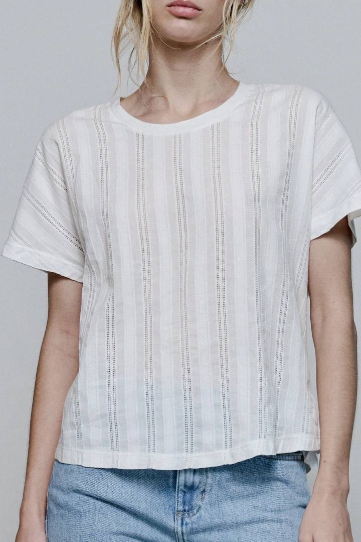 REMERA REBECA