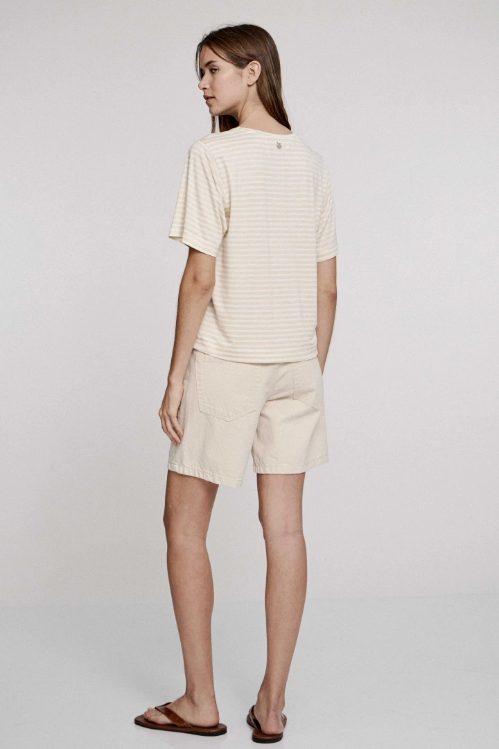 REMERA WHISPER