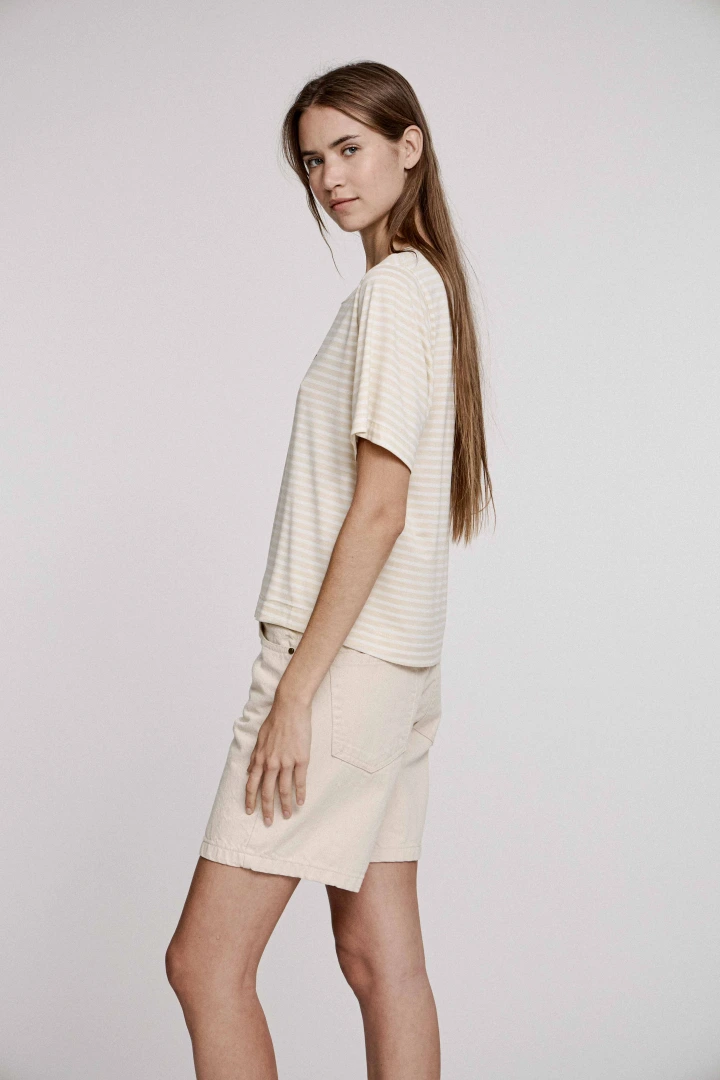 REMERA WHISPER