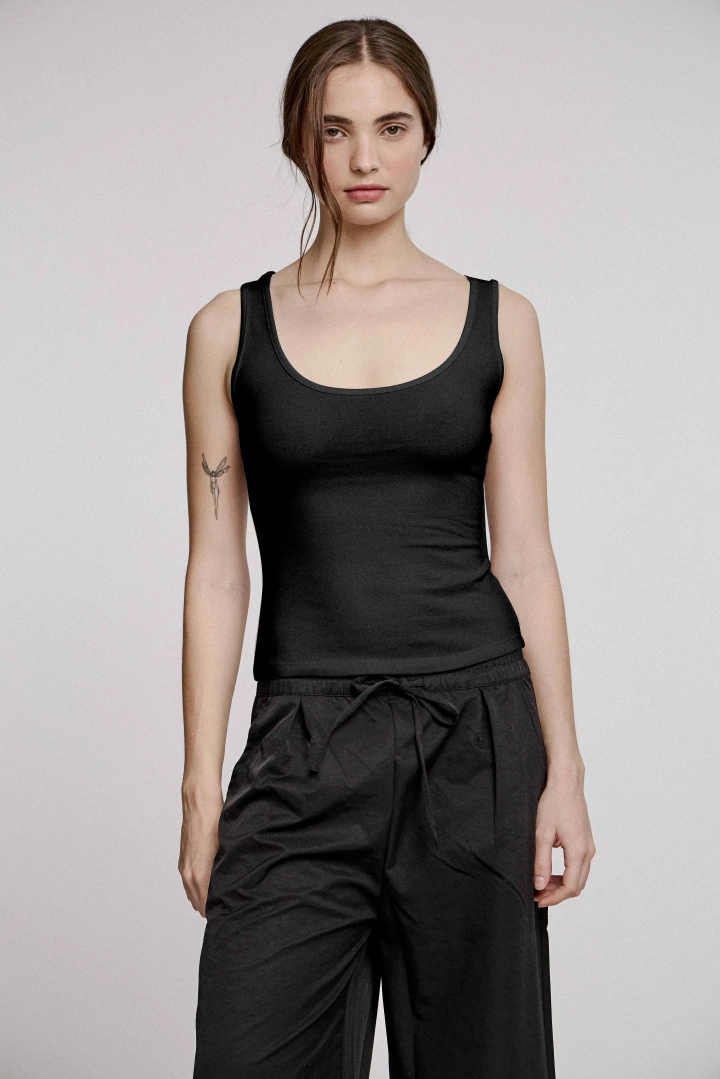 MUSCULOSA ELENA