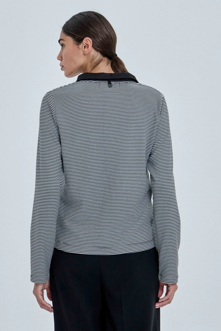 REMERA CLOTILDE