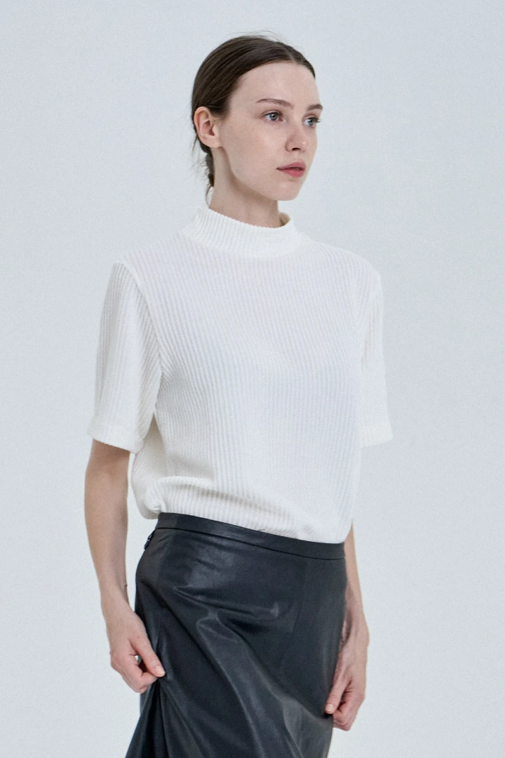 REMERA DUSTY