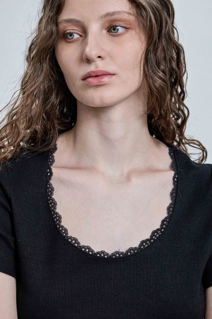 REMERA CARMINA