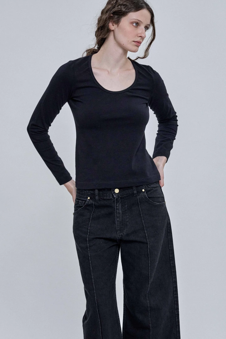 REMERA MOLE