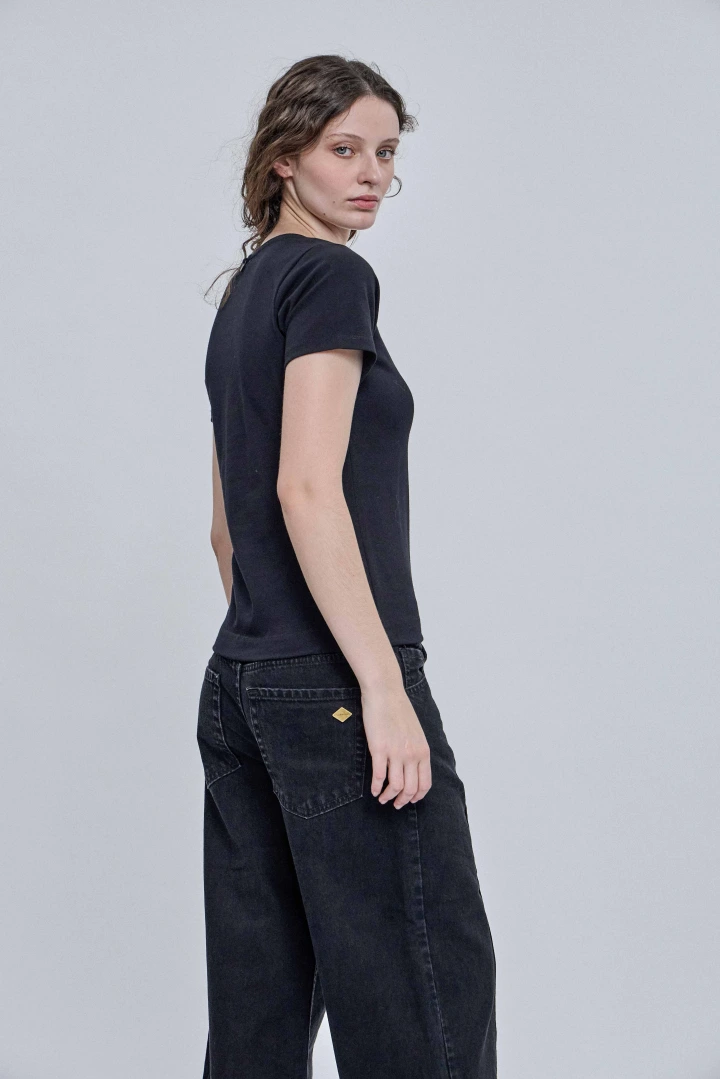 REMERA EMILIA