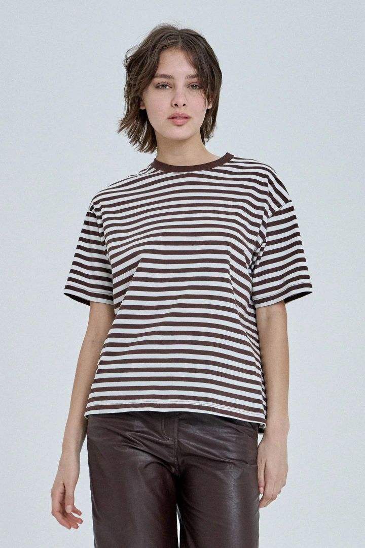 REMERA GARNET