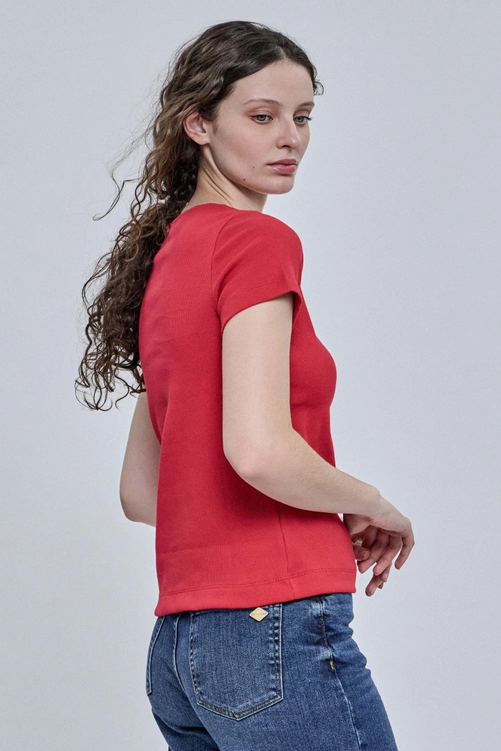REMERA CARMINA